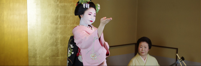 舞妓さん・芸妓さん | 京都・四条烏丸の和食 祇園京料理 花咲 錦店 舞妓さん・芸妓さん | 京都・四条烏丸の和食 祇園京料理 花咲 錦店